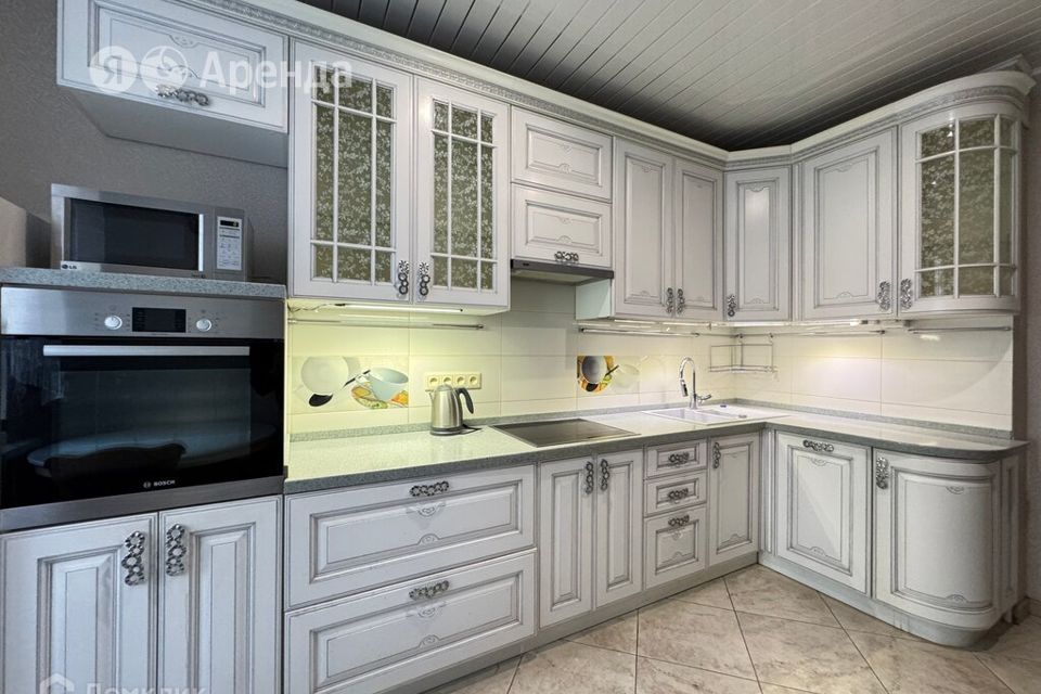 Сдаётся 1-комнатная квартира, 59 м²
