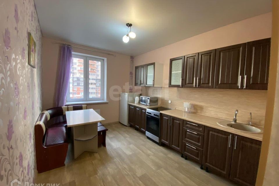 Сдаётся 1-комнатная квартира, 40.4 м²