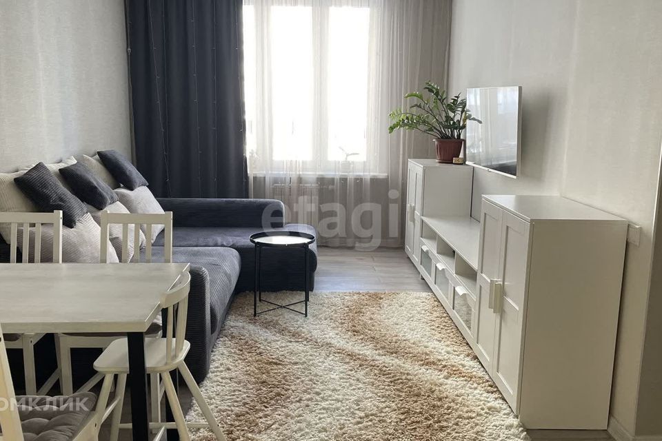 Продаётся 2-комнатная квартира, 62.3 м²
