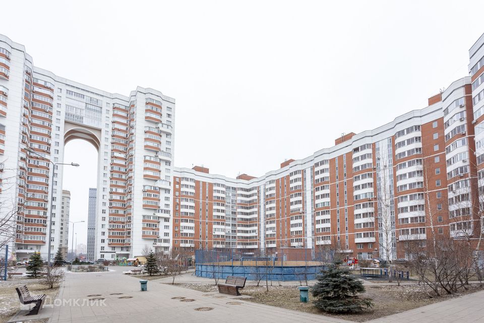 Продаётся 3-комнатная квартира, 102.5 м²