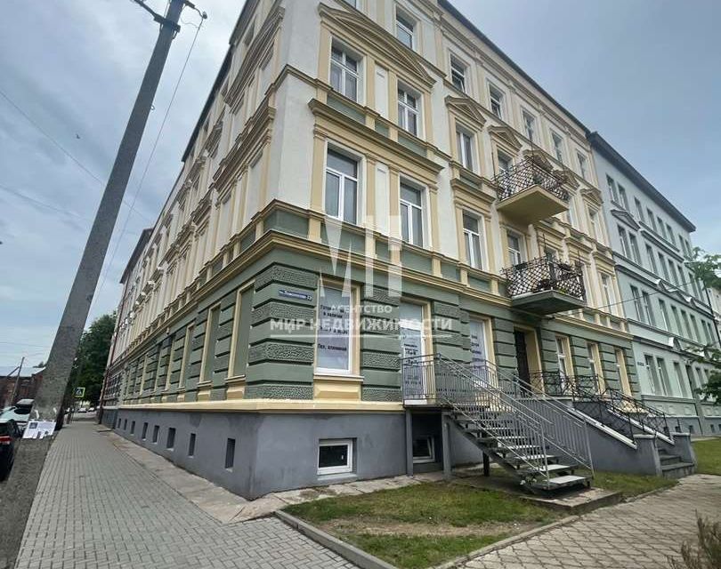 Сдаётся 2-комнатная квартира, 72.5 м²