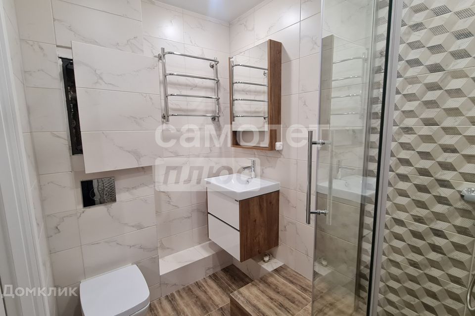 Продаётся 1-комнатная квартира, 41.7 м²