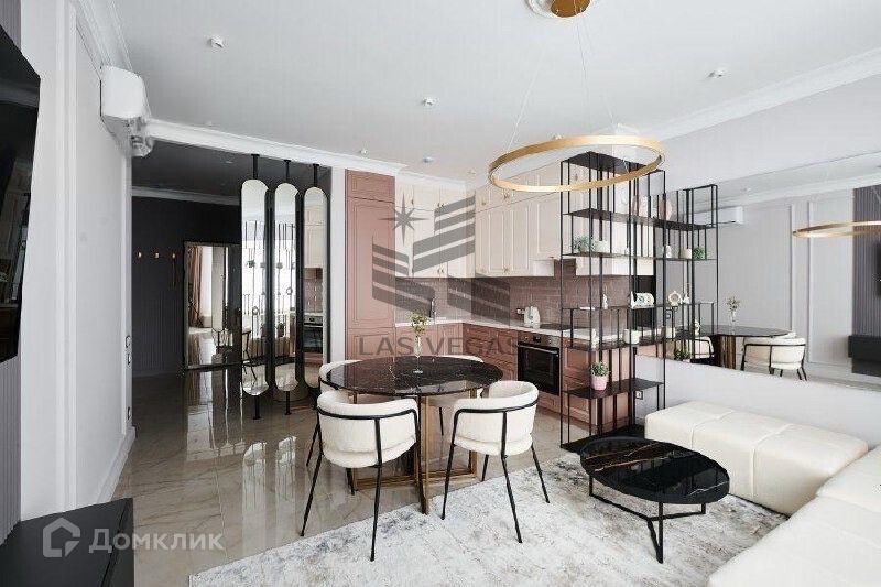 Сдаётся 2-комнатная квартира, 70 м²