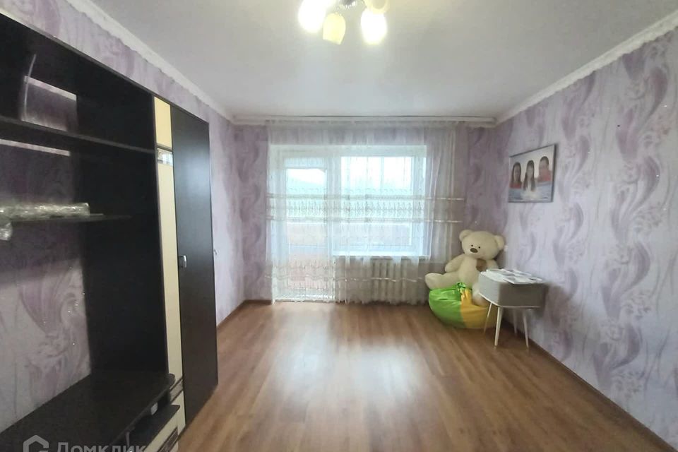 Продаётся 3-комнатная квартира, 59.8 м²
