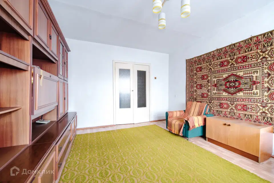 Продаётся 4-комнатная квартира, 76 м²