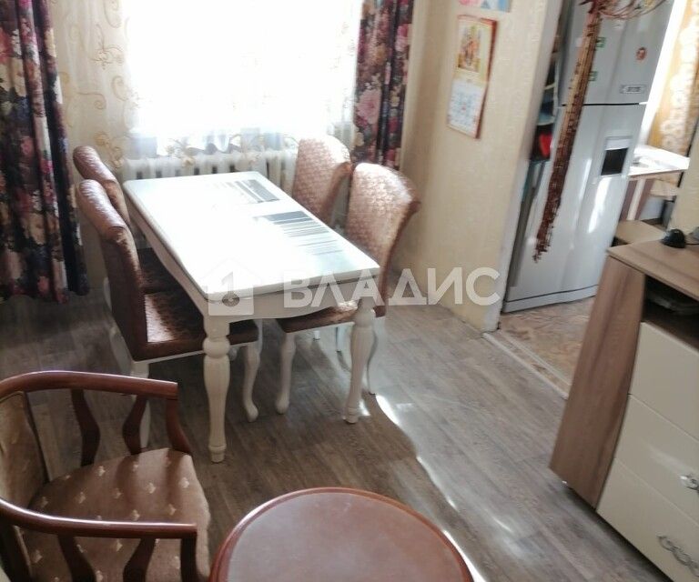 Продаётся 4-комнатная квартира, 68.8 м²