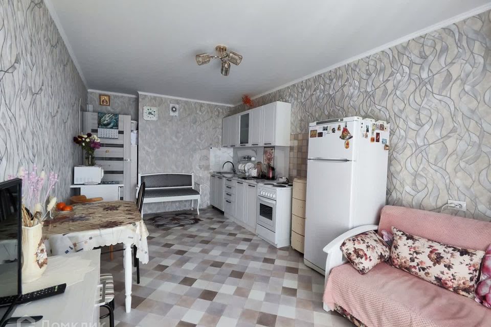 Продаётся 1-комнатная квартира, 46 м²