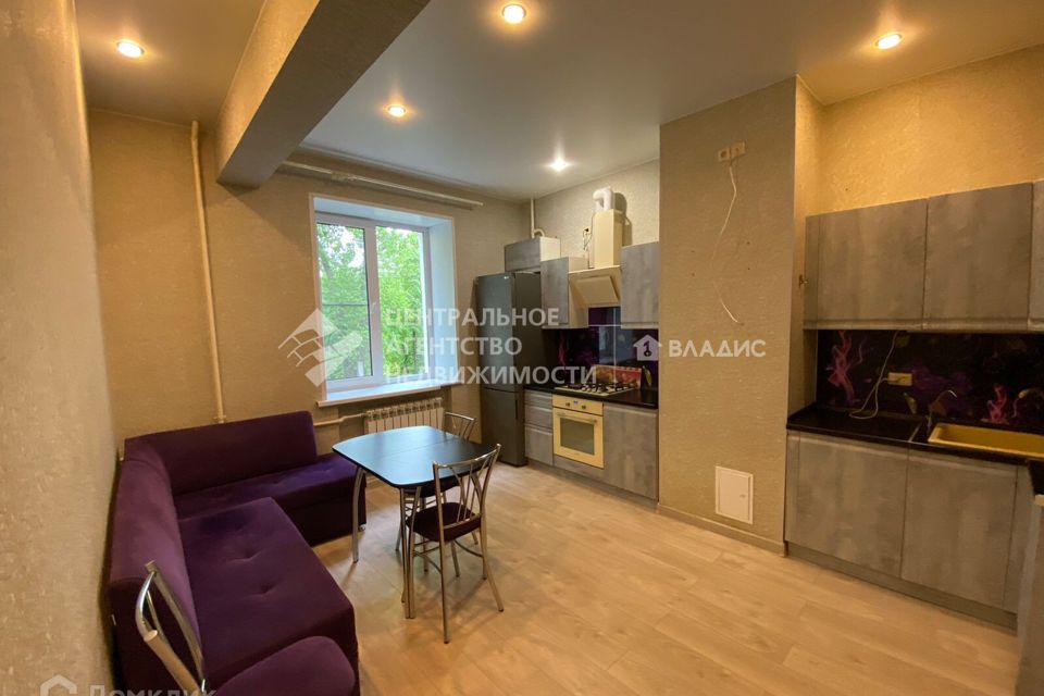Сдаётся 2-комнатная квартира, 57 м²