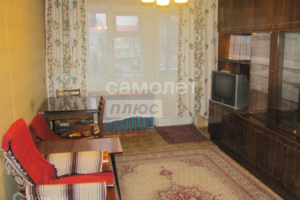 Продаётся 2-комнатная квартира, 43.6 м²