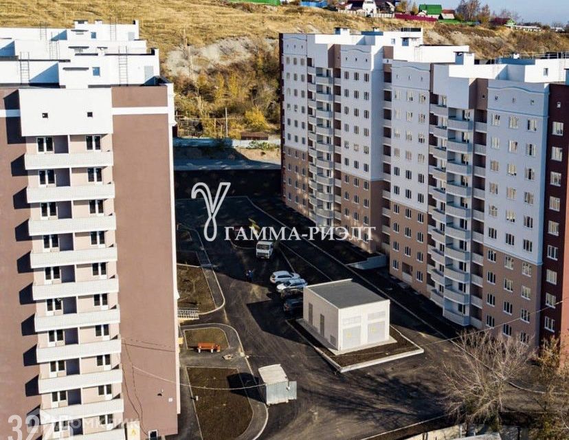 Продаётся 2-комнатная квартира, 63.4 м²