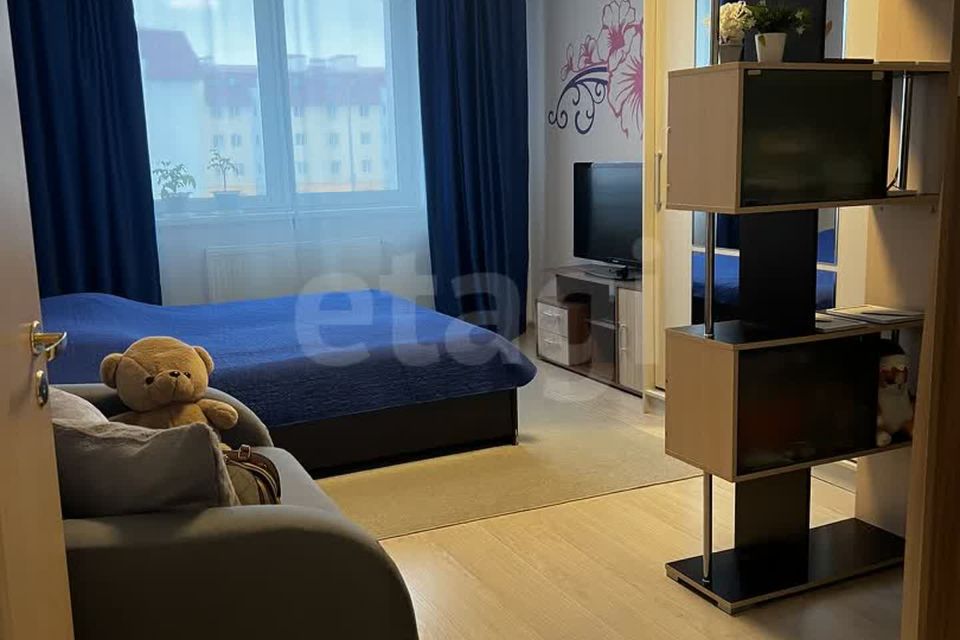Продаётся 1-комнатная квартира, 42.7 м²