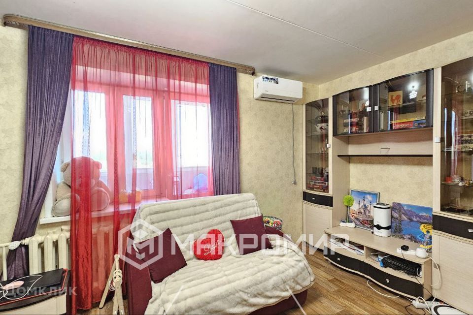 Продаётся 1-комнатная квартира, 38.4 м²