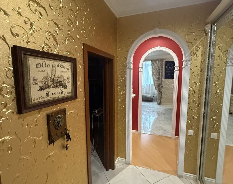 Продаётся 3-комнатная квартира, 106 м²