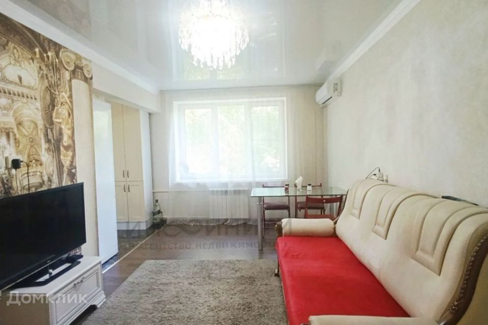 Продаётся 3-комнатная квартира, 56.7 м²