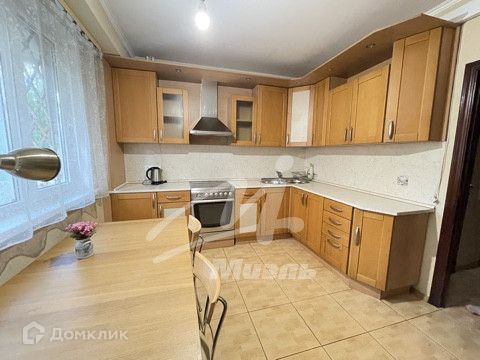 Продаётся 2-комнатная квартира, 58.3 м²