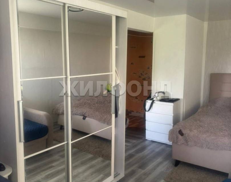 Продаётся 1-комнатная квартира, 30.5 м²