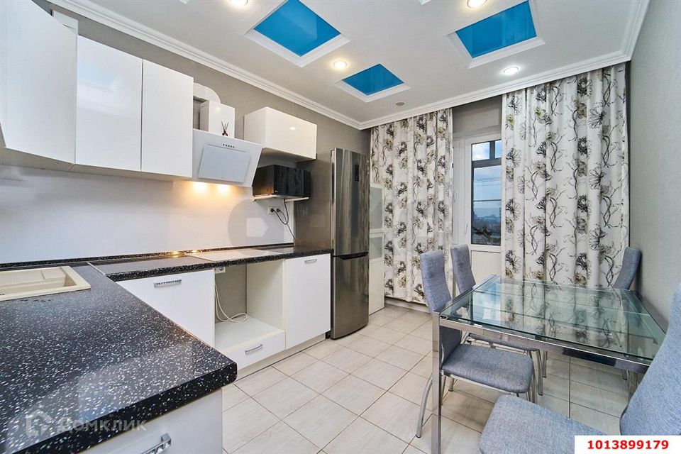 Продаётся 1-комнатная квартира, 43.5 м²