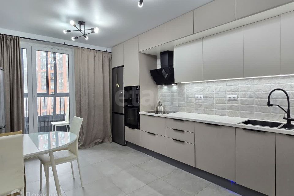 Продаётся 3-комнатная квартира, 82.3 м²