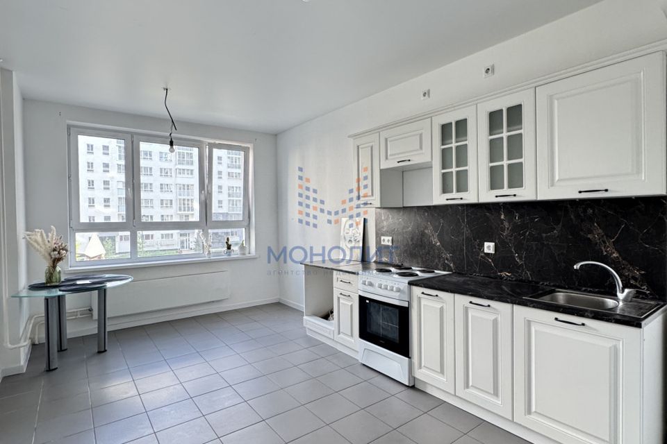 Продаётся 1-комнатная квартира, 42.7 м²