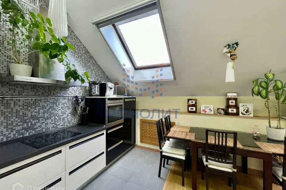 Продаётся 2-комнатная квартира, 77.9 м²
