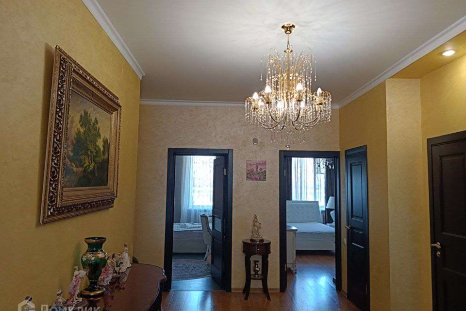 Продаётся 4-комнатная квартира, 146.3 м²