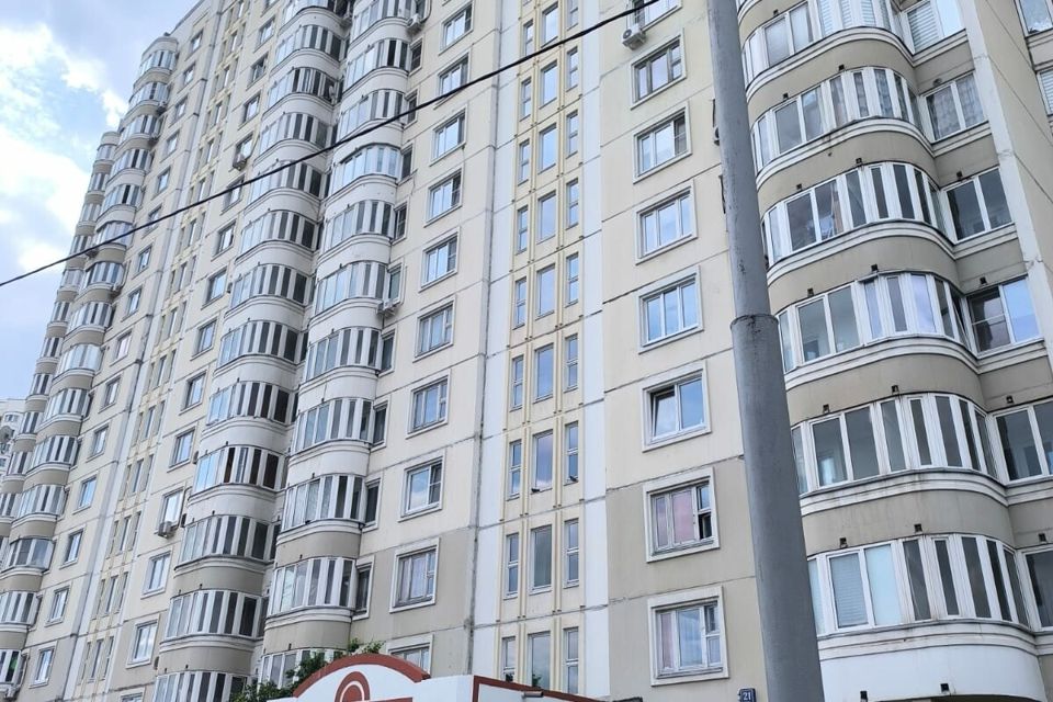 Продаётся 2-комнатная квартира, 61.9 м²