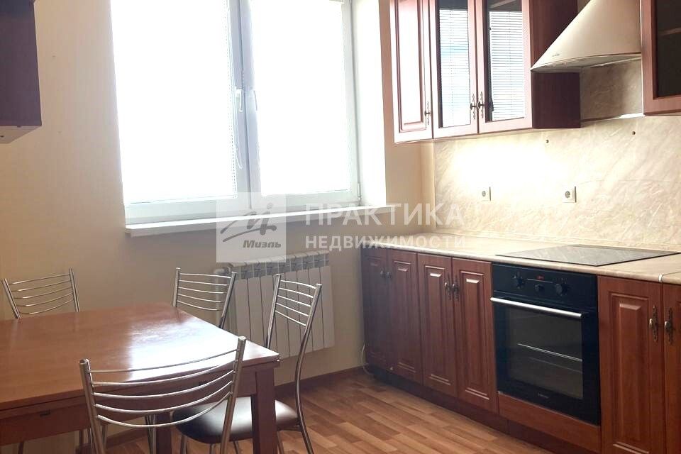 Продаётся 1-комнатная квартира, 50.7 м²