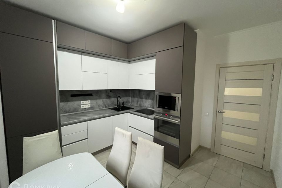 Сдаётся 2-комнатная квартира, 60.1 м²
