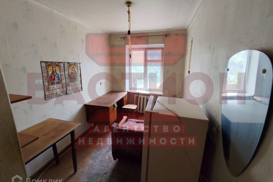 Продаётся комната в 4-комн. квартире, 14 м²