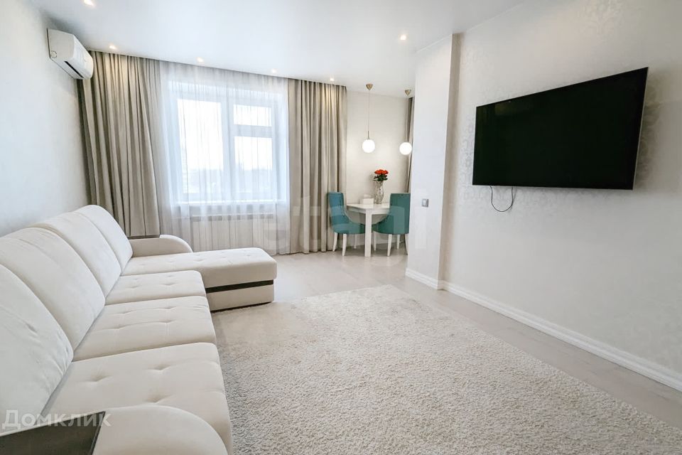 Продаётся 3-комнатная квартира, 102 м²