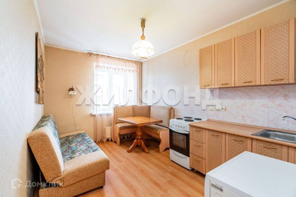Продаётся 1-комнатная квартира, 48.3 м²