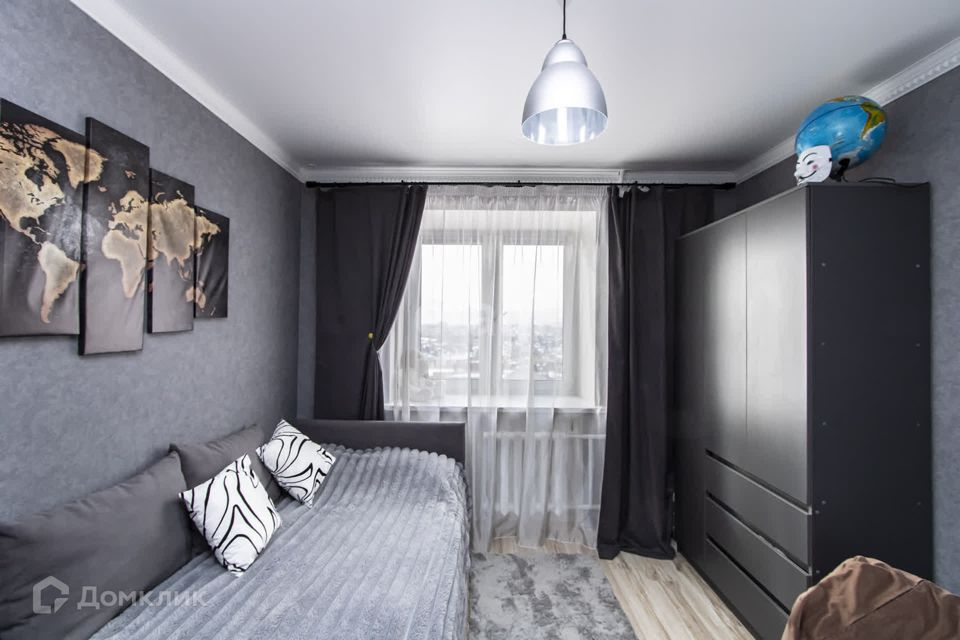 Продаётся 4-комнатная квартира, 105.6 м²