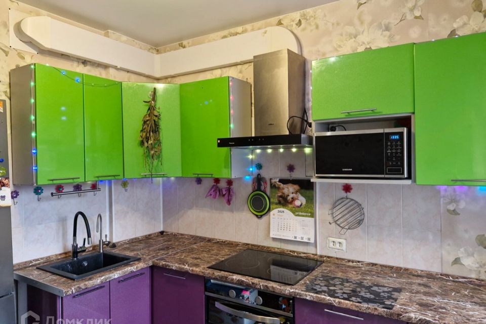 Продаётся 3-комнатная квартира, 70.2 м²