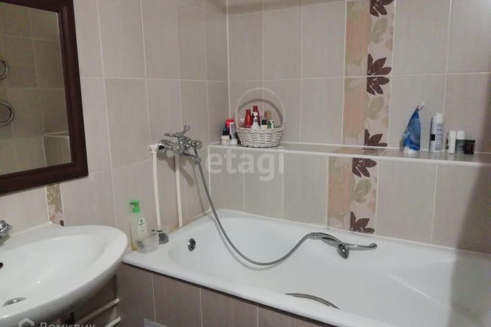 Продаётся 1-комнатная квартира, 44.4 м²
