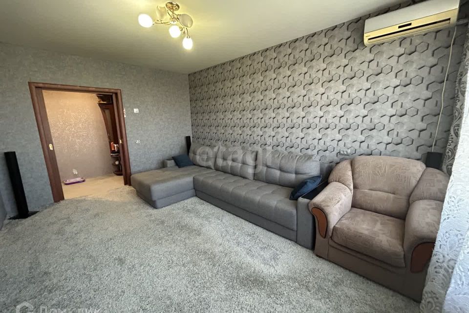 Продаётся 3-комнатная квартира, 63.6 м²