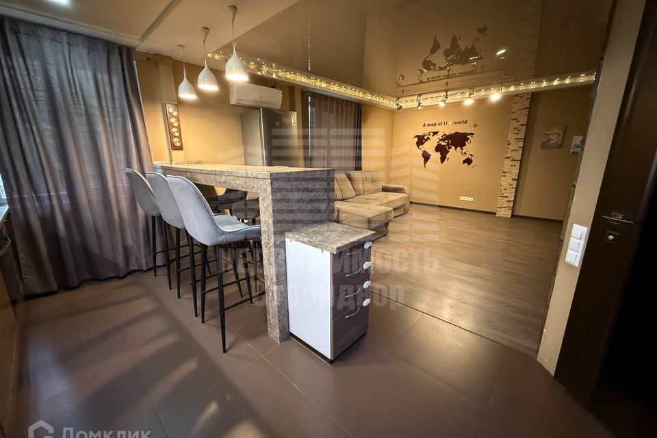 Продаётся 2-комнатная квартира, 62 м²
