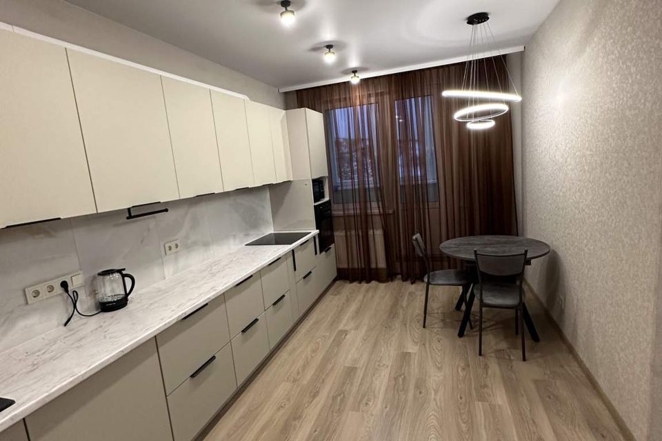 Сдаётся 1-комнатная квартира, 43 м²