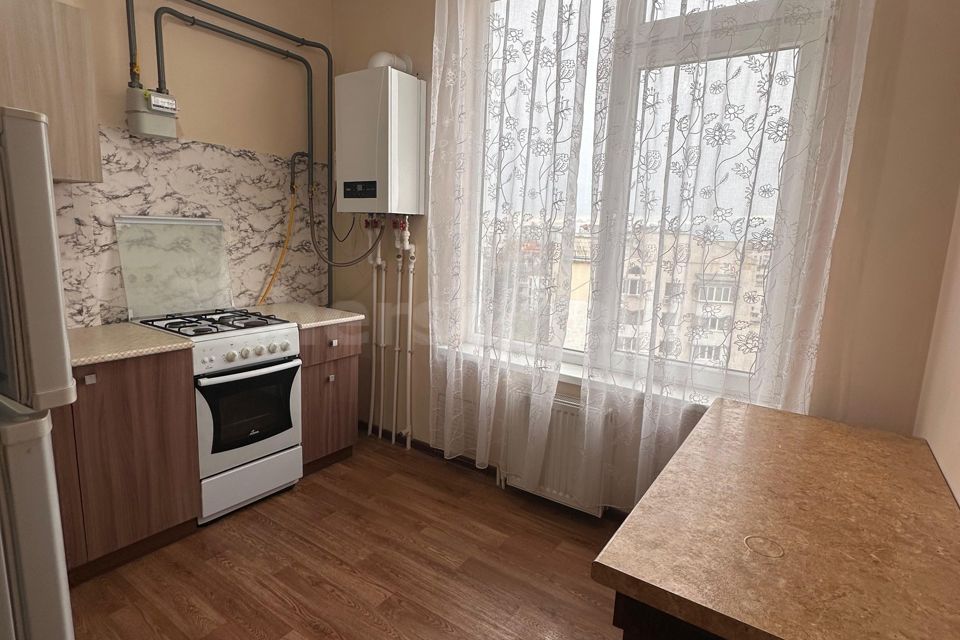 Сдаётся 1-комнатная квартира, 38 м²