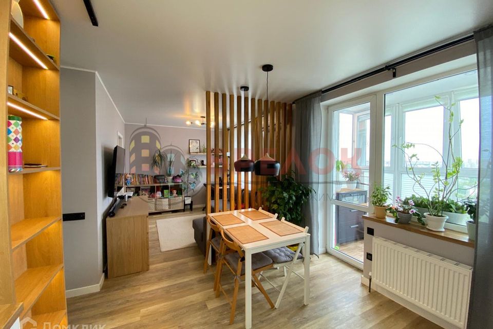 Продаётся 1-комнатная квартира, 43 м²