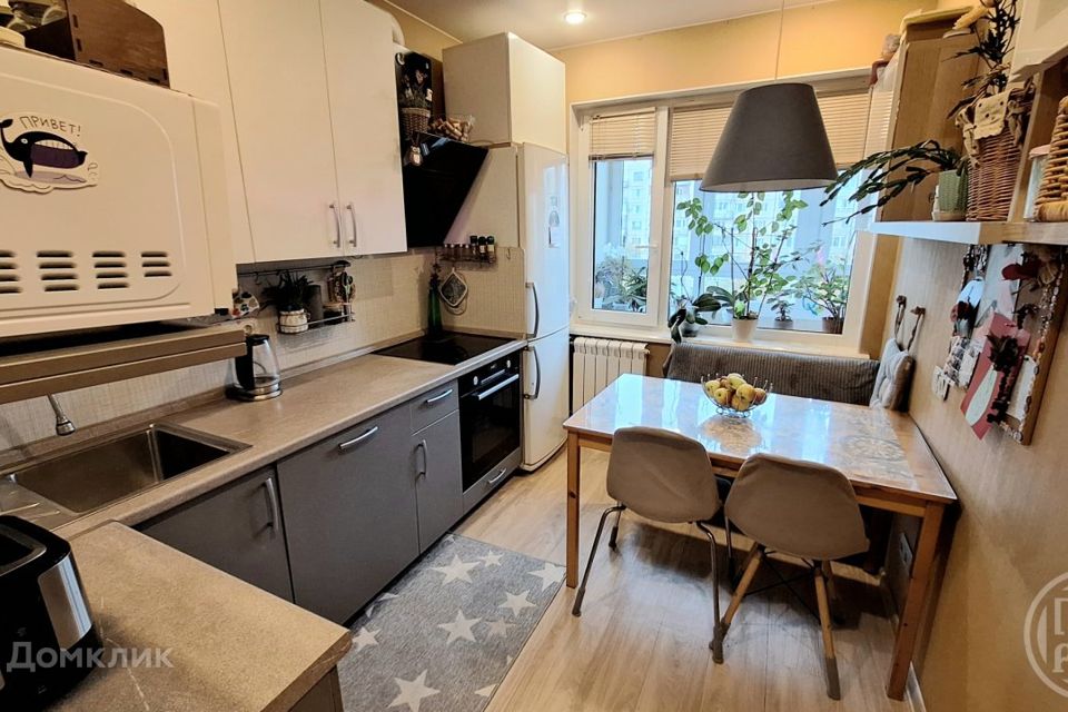 Продаётся 2-комнатная квартира, 52.7 м²