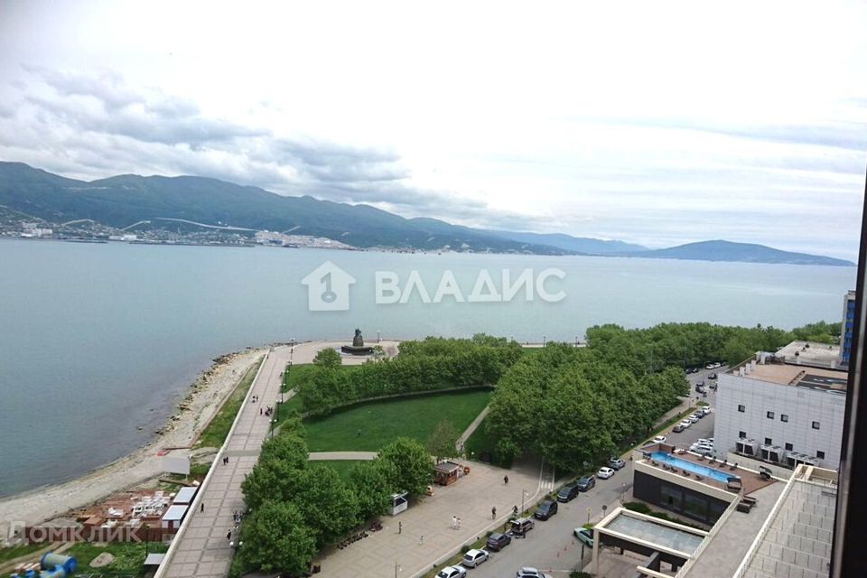 Продаётся 2-комнатная квартира, 79.8 м²
