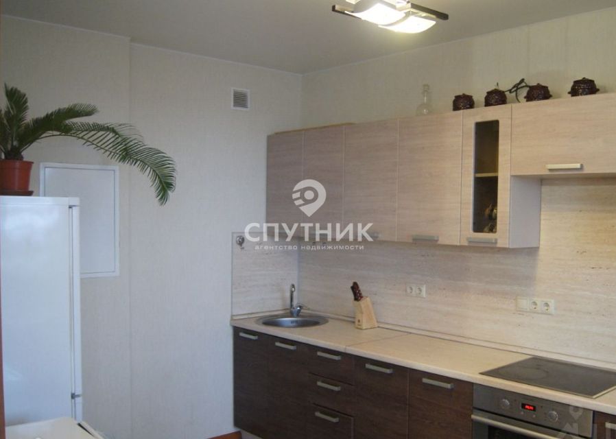 Продаётся 2-комнатная квартира, 65 м²