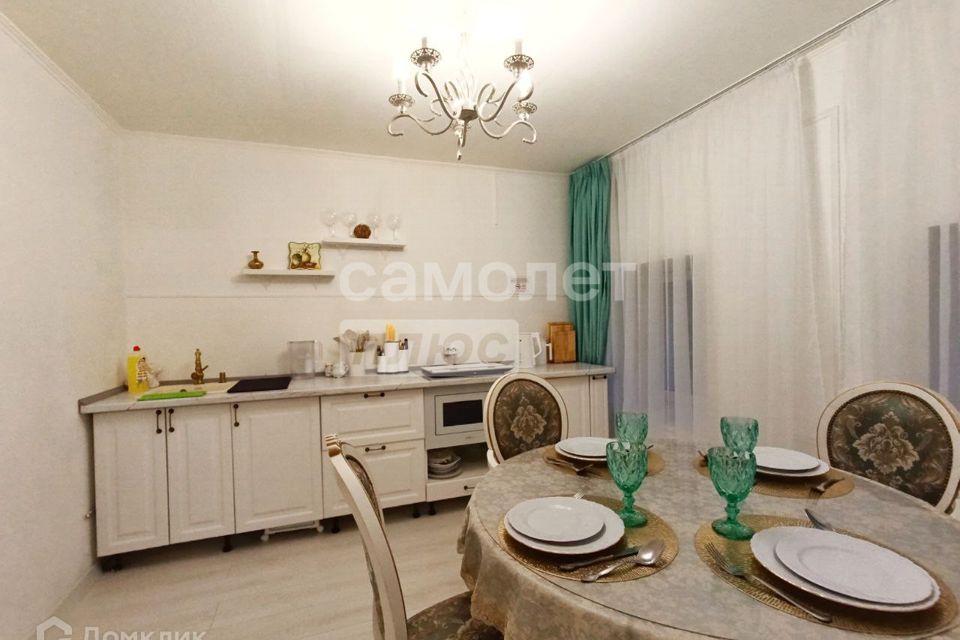 Продаётся 3-комнатная квартира, 57 м²