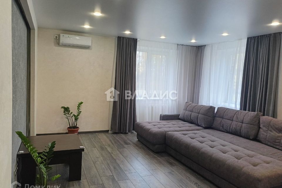 Продаётся 2-комнатная квартира, 61.4 м²