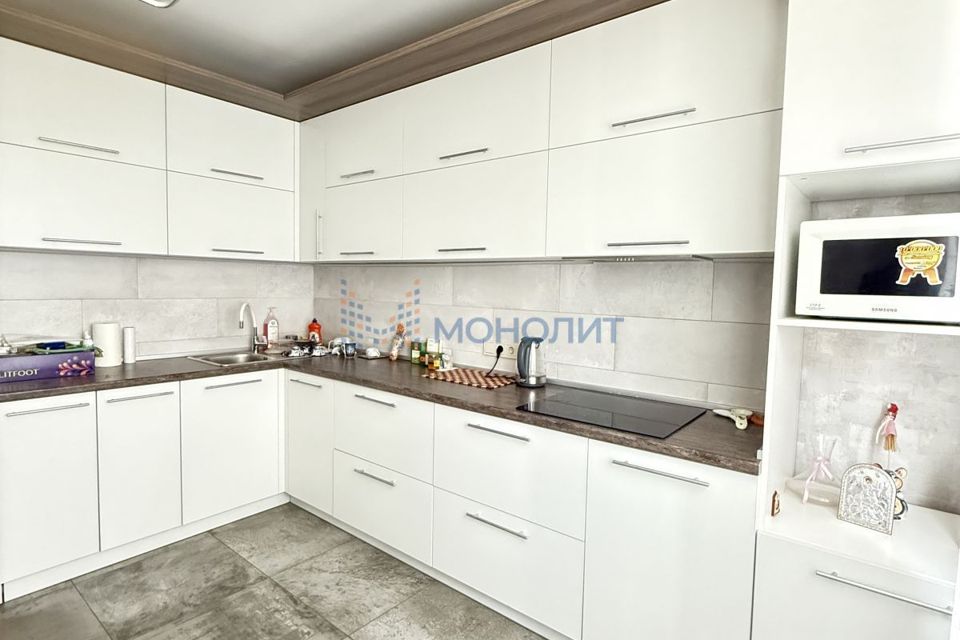 Продаётся 2-комнатная квартира, 61.8 м²