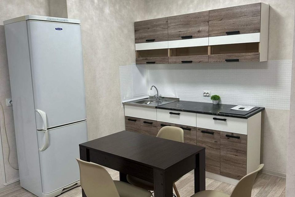 Сдаётся 2-комнатная квартира, 54 м²