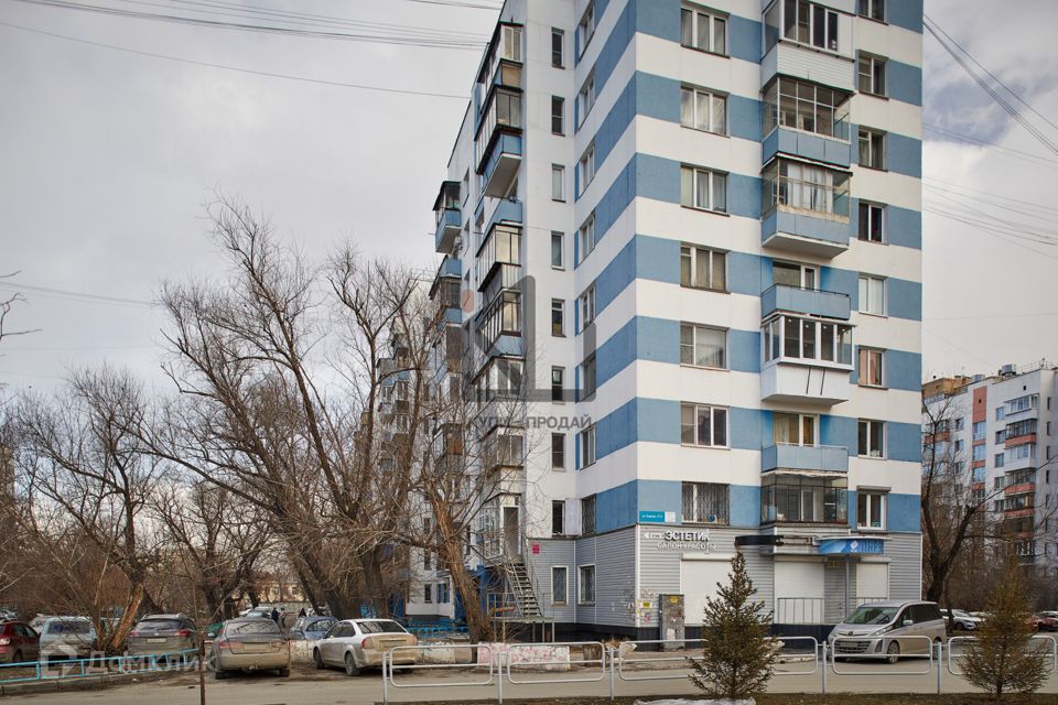 Продаётся 3-комнатная квартира, 60.3 м²