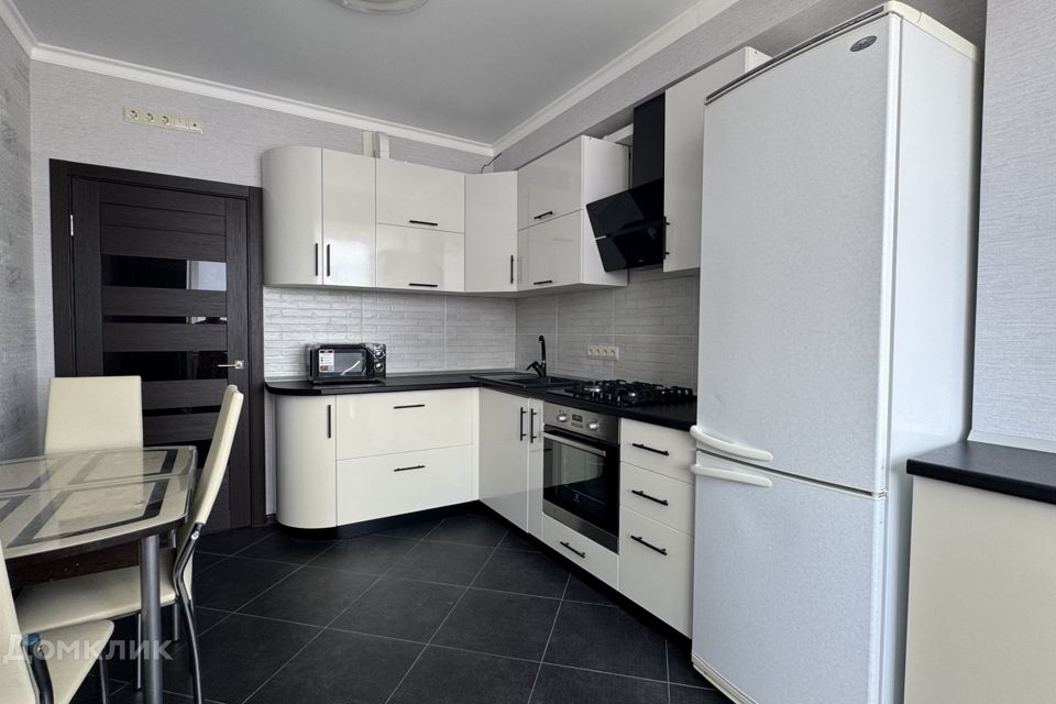 Продаётся 1-комнатная квартира, 44.1 м²