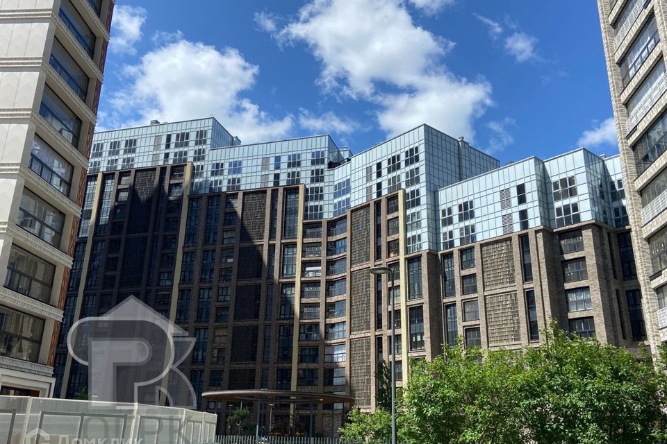 Продаётся 3-комнатная квартира, 102.3 м²