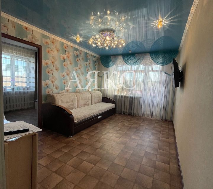 Продаётся 3-комнатная квартира, 50.6 м²